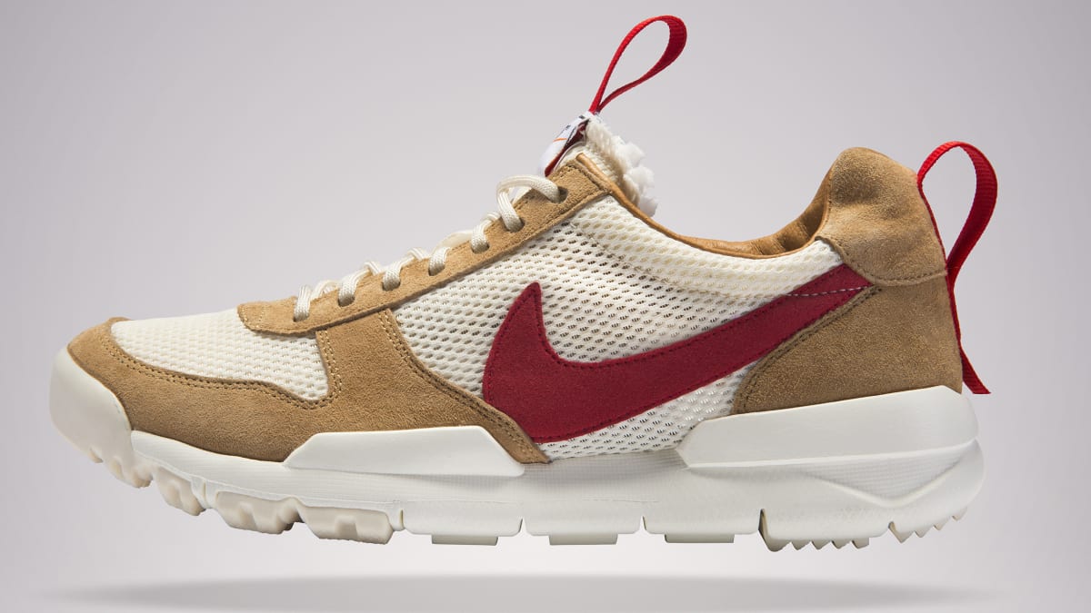 nike mars 2