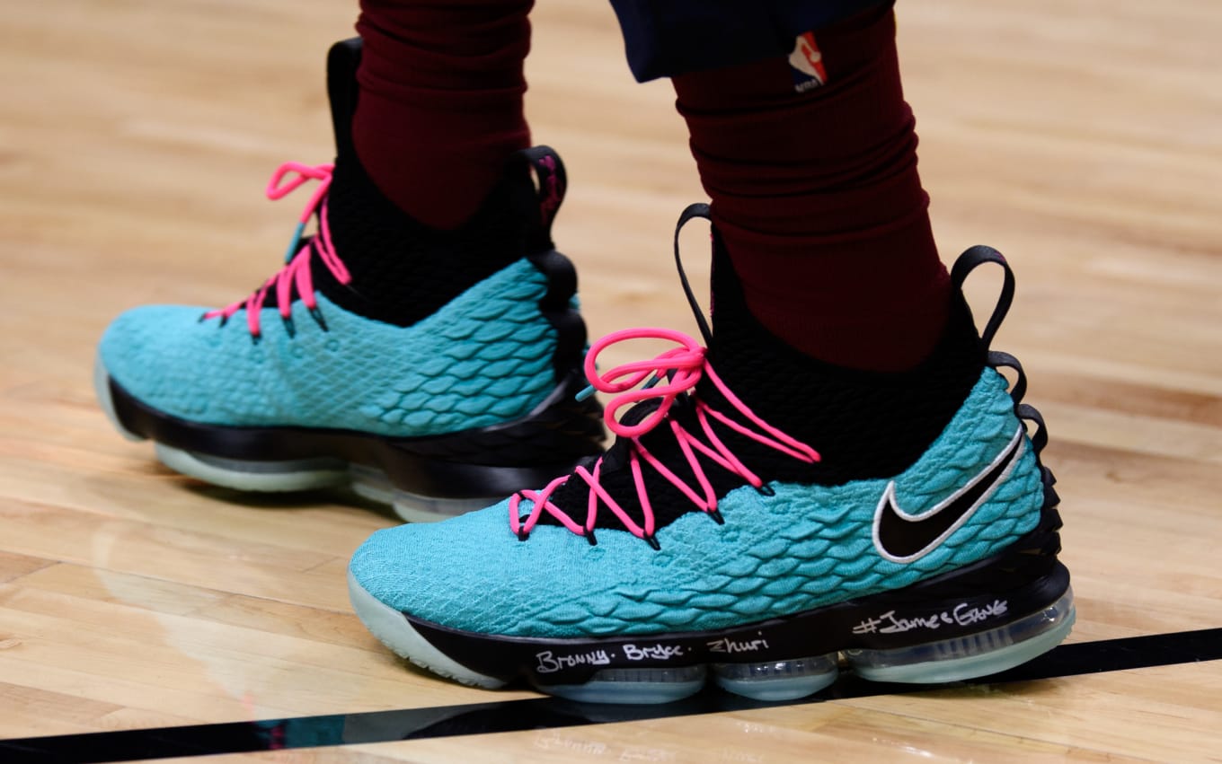 lebron 15 blue and pink