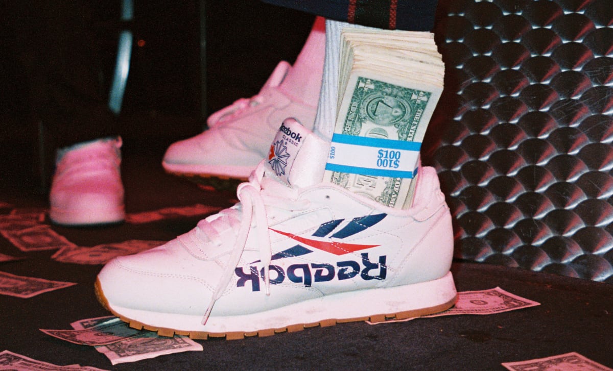 reebok classic mens foot locker