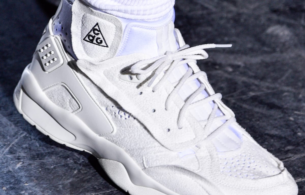 nike air mowabb comme des garcons sail