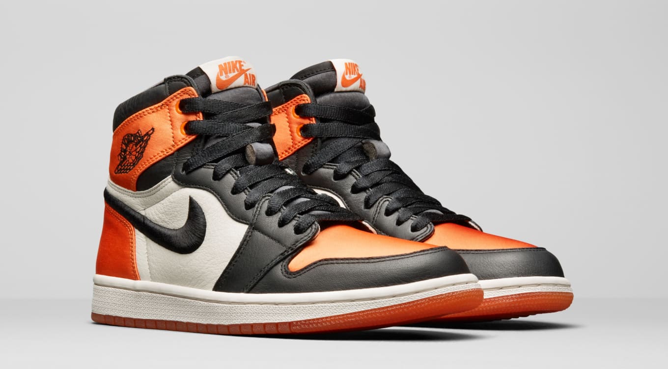 Air Jordan 1 Retro Satin 'Shattered
