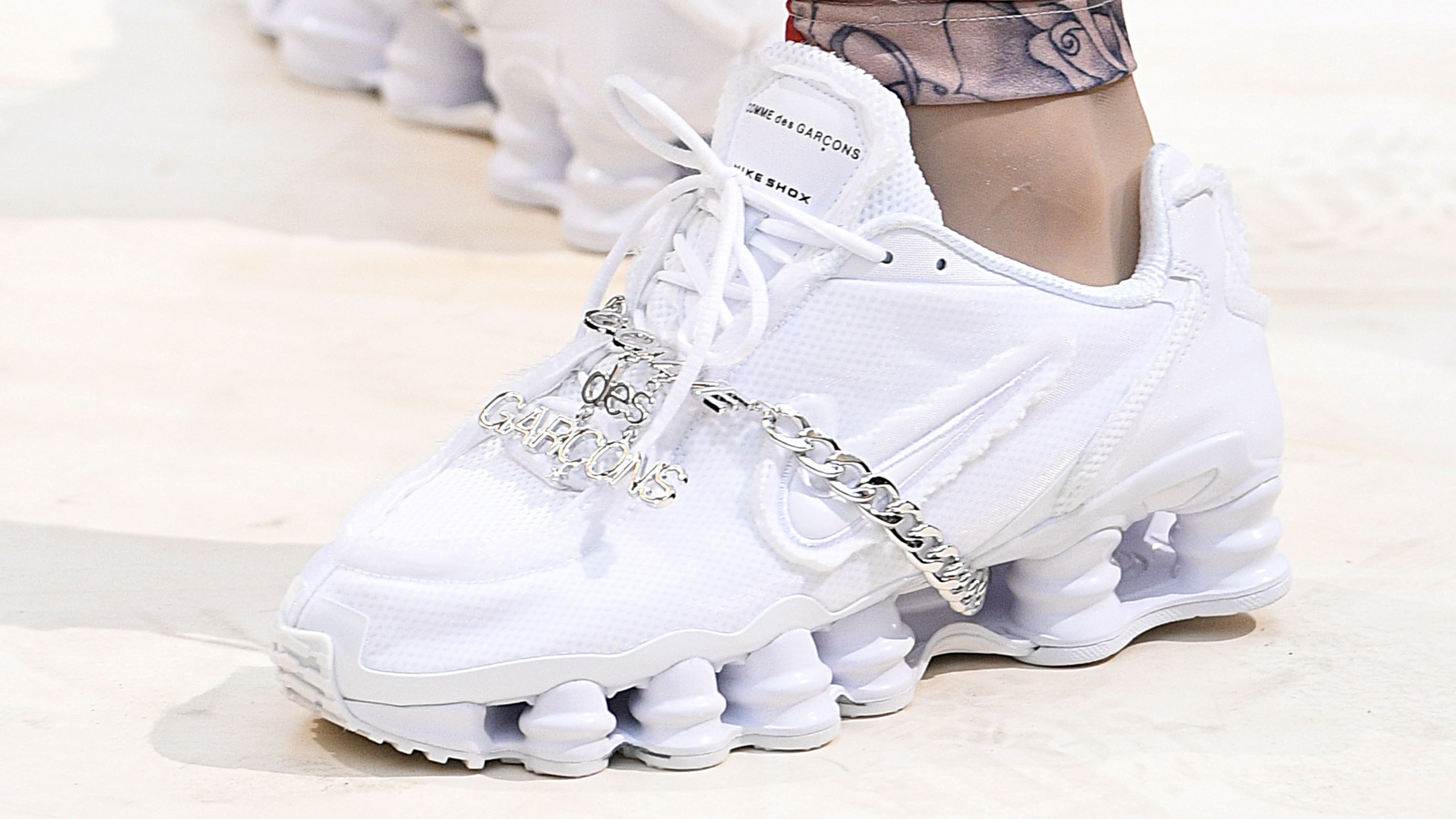 Degree Celsius Contemporary Discovery Comme des Garcons x Nike Shox Release Date | Sole Collector