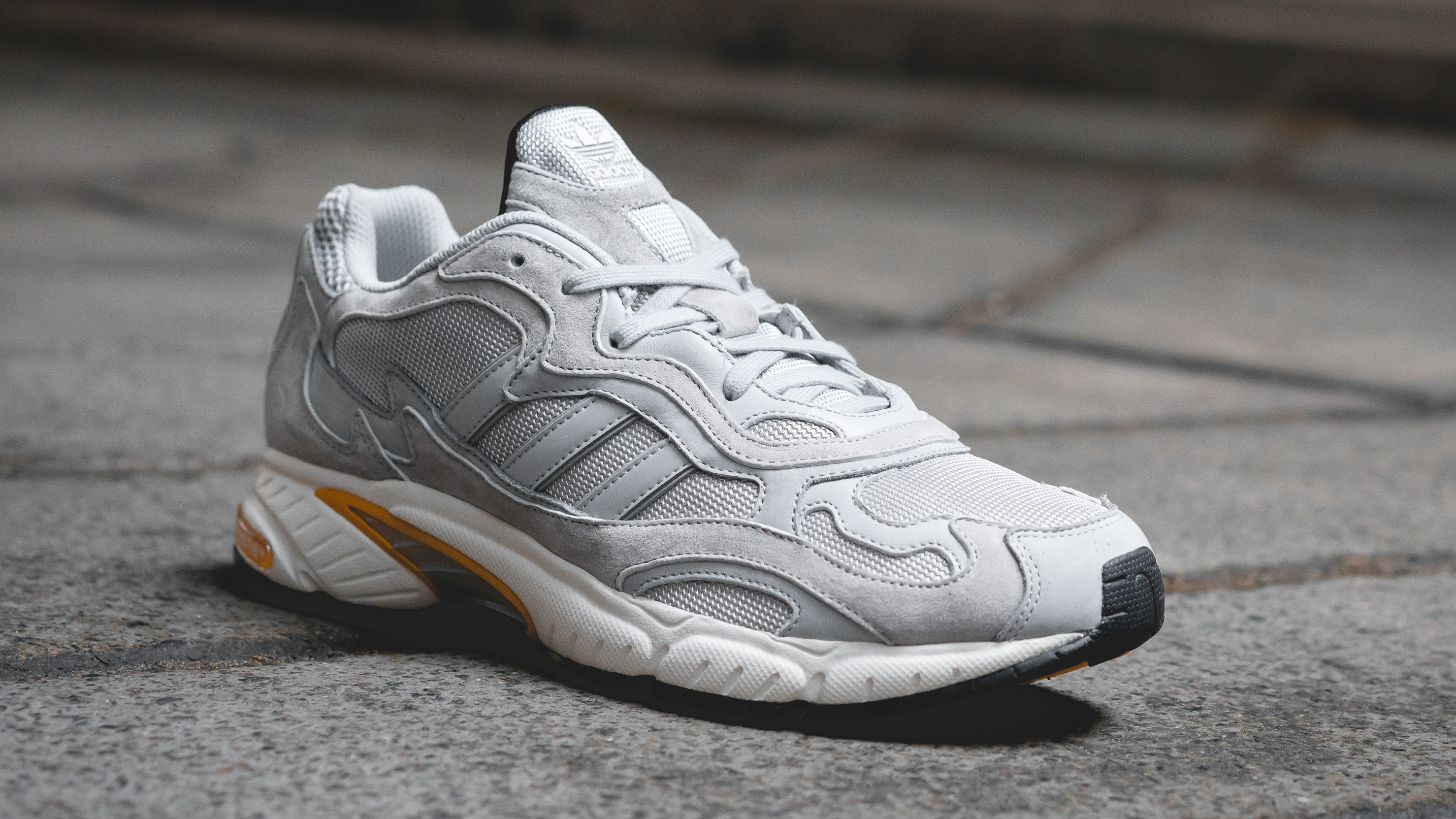 adidas temper run white