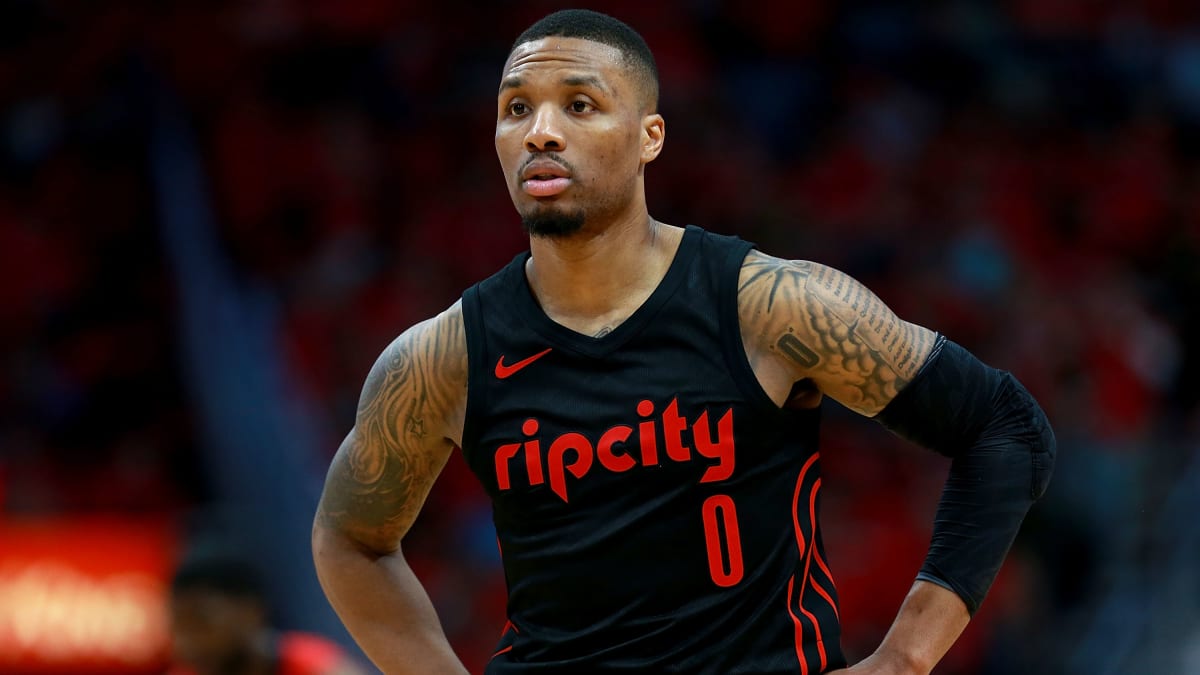 Damian Lillard Gives Away Sneakers to Kids in Portland ...