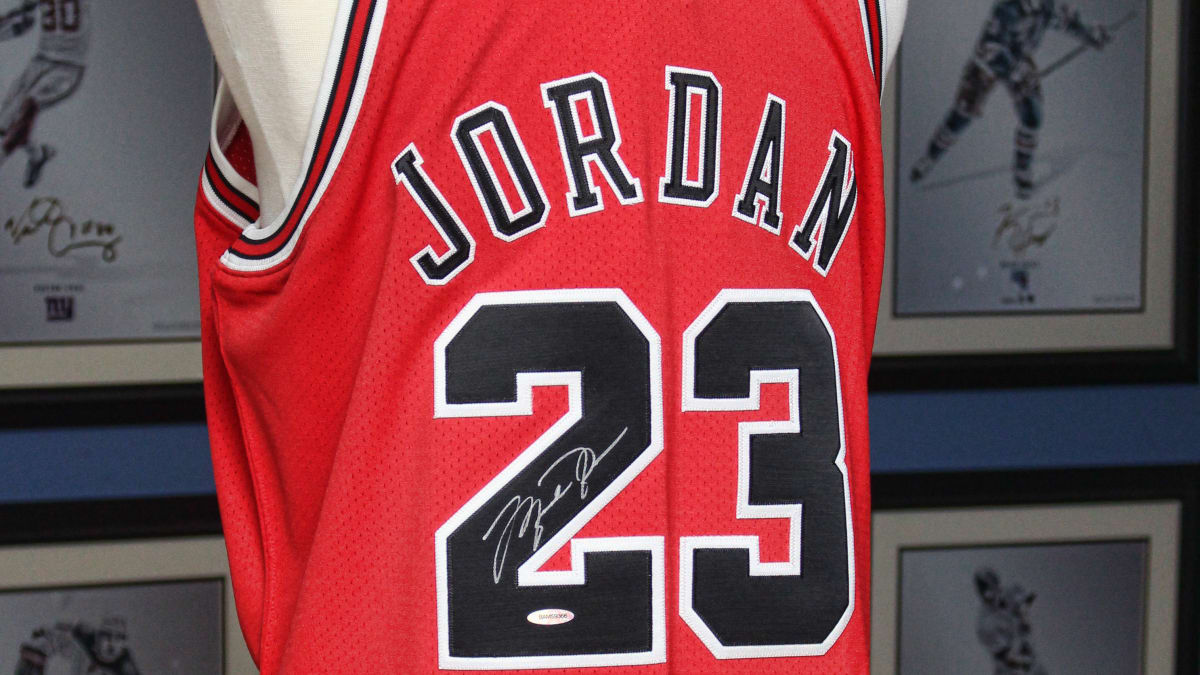 michael jordan framed jersey