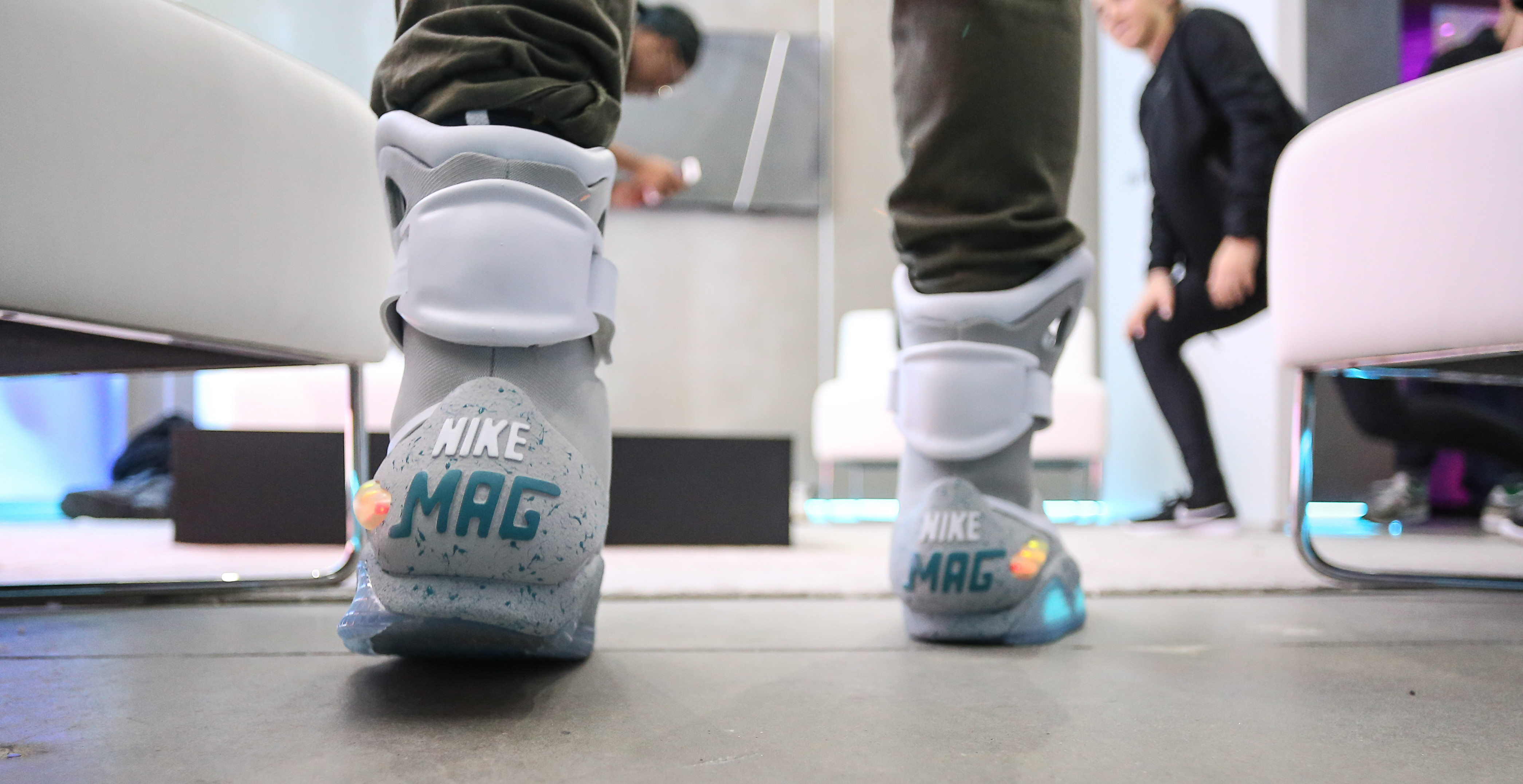 wearing air mags