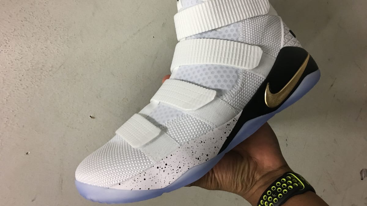 Nike LeBron Soldier 11 | Sole Collector