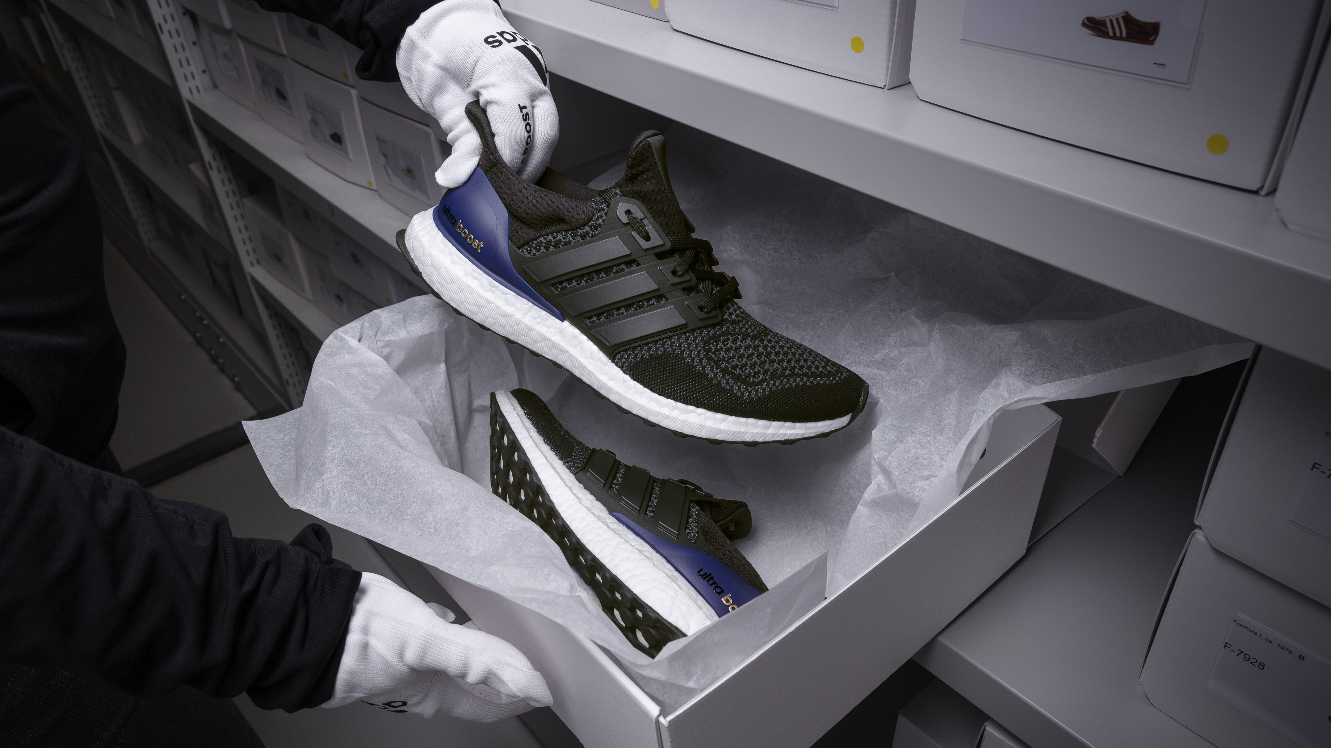 ultra boost 1.0 retro white multi