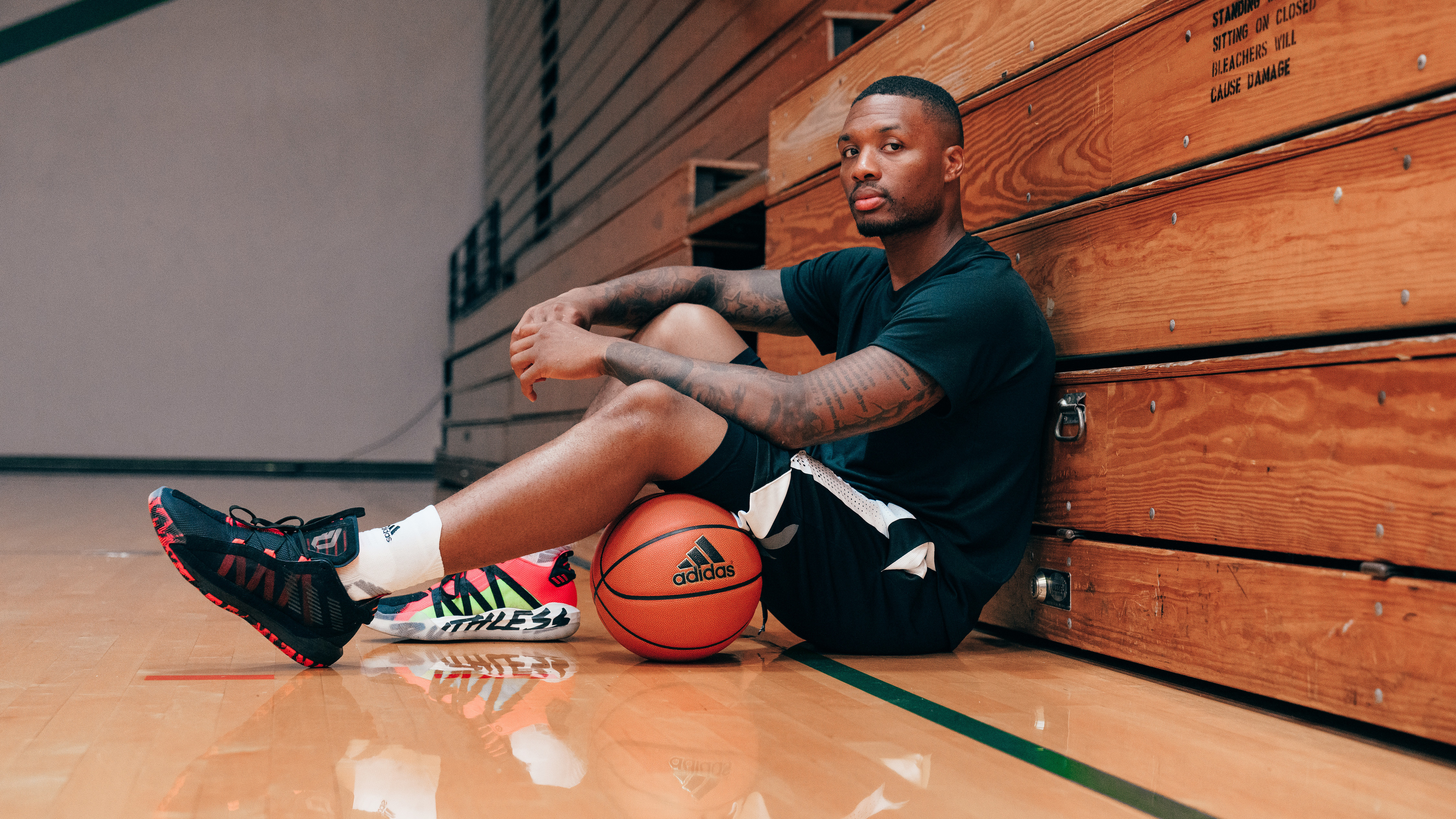 adidas dame 6 triple black