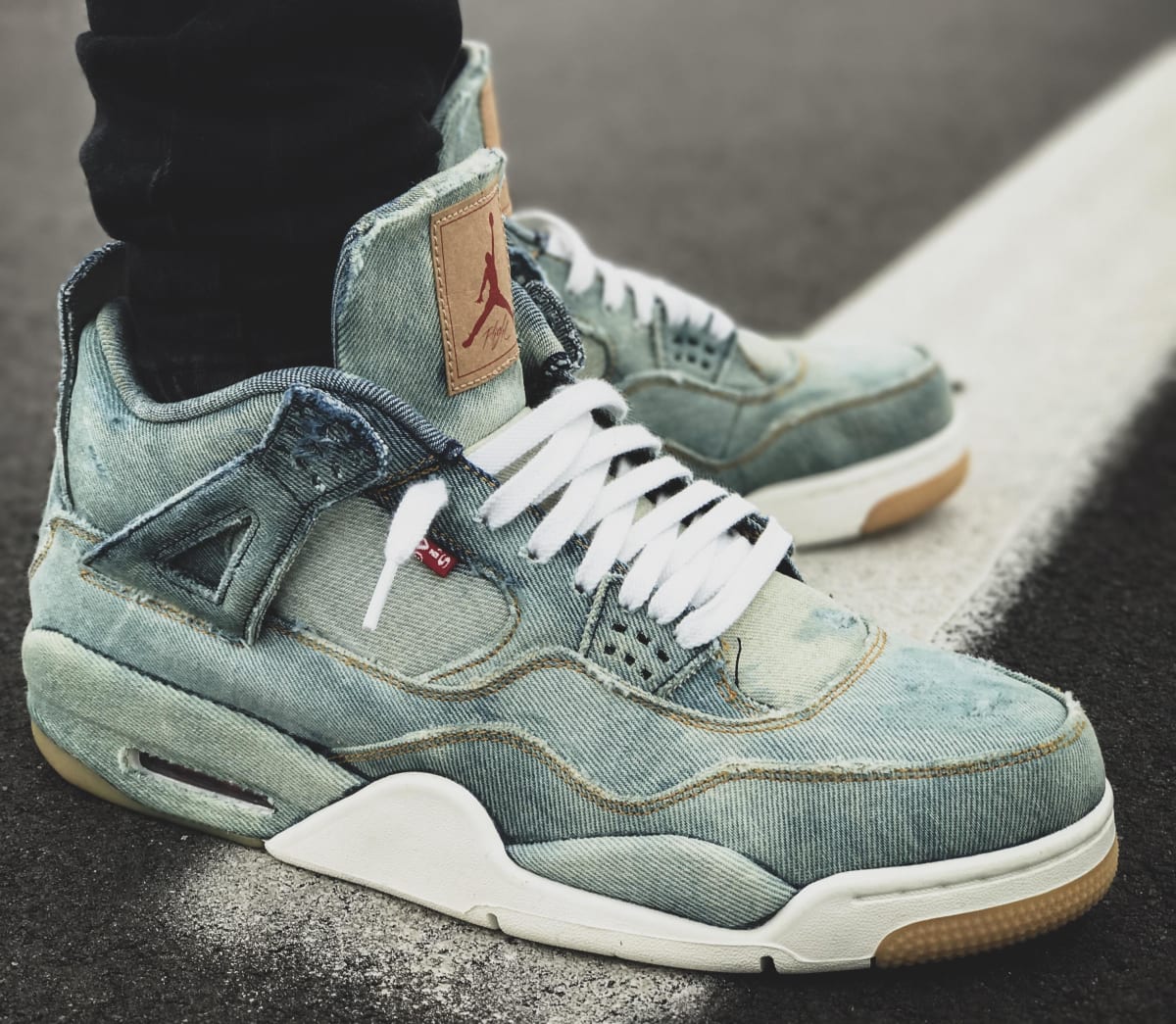 jordan levi 4s
