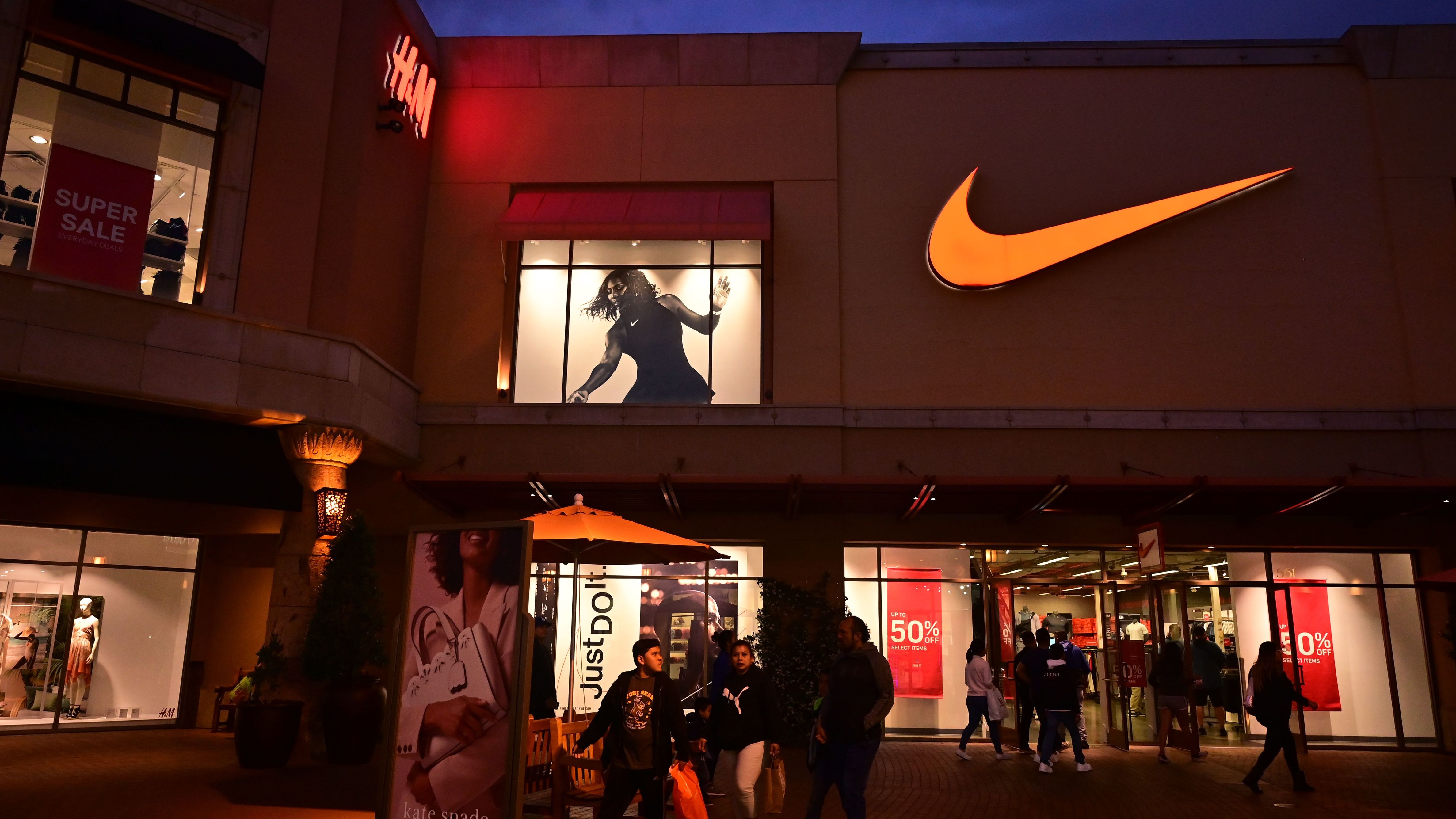 nike store foothill image