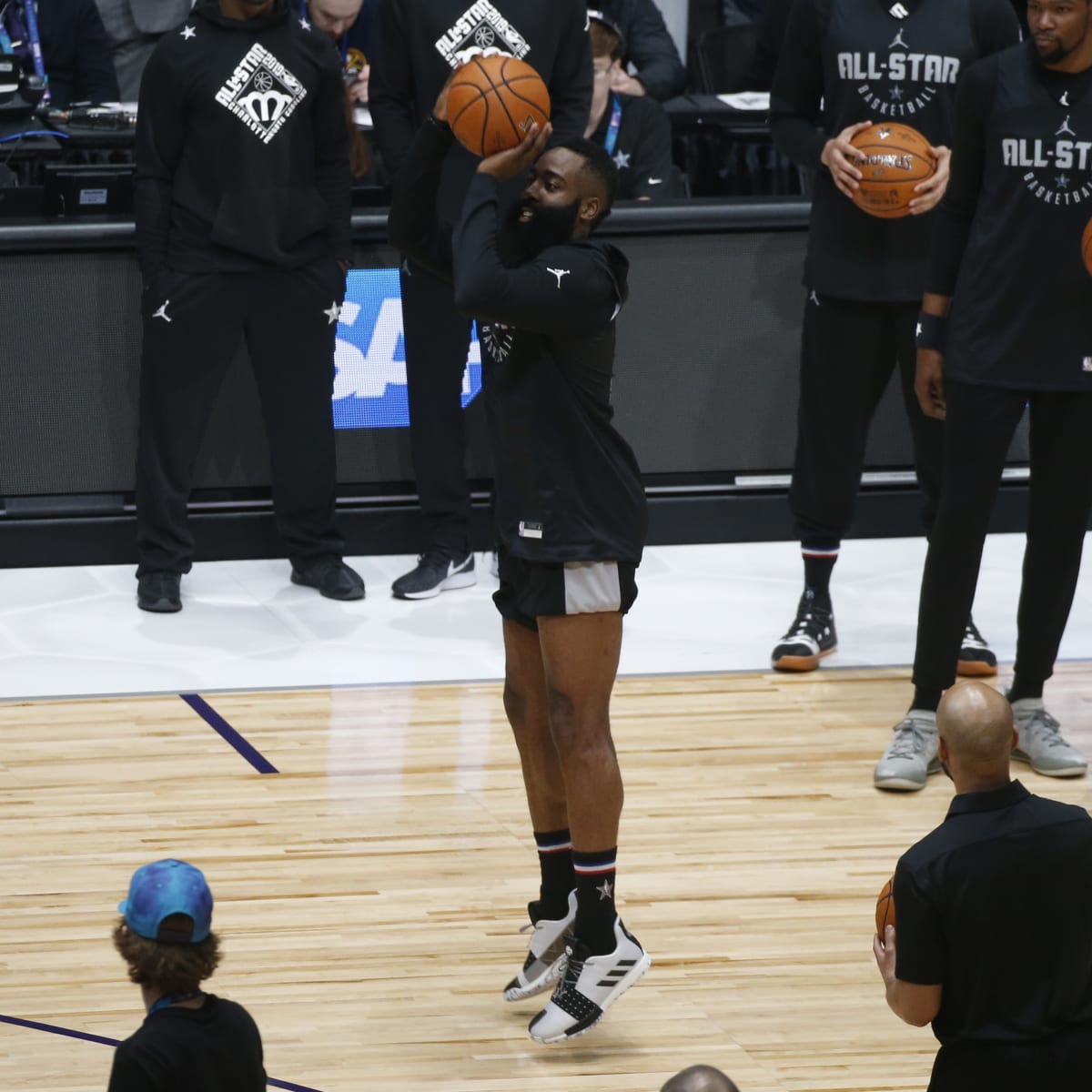 nba players wearing harden vol 4