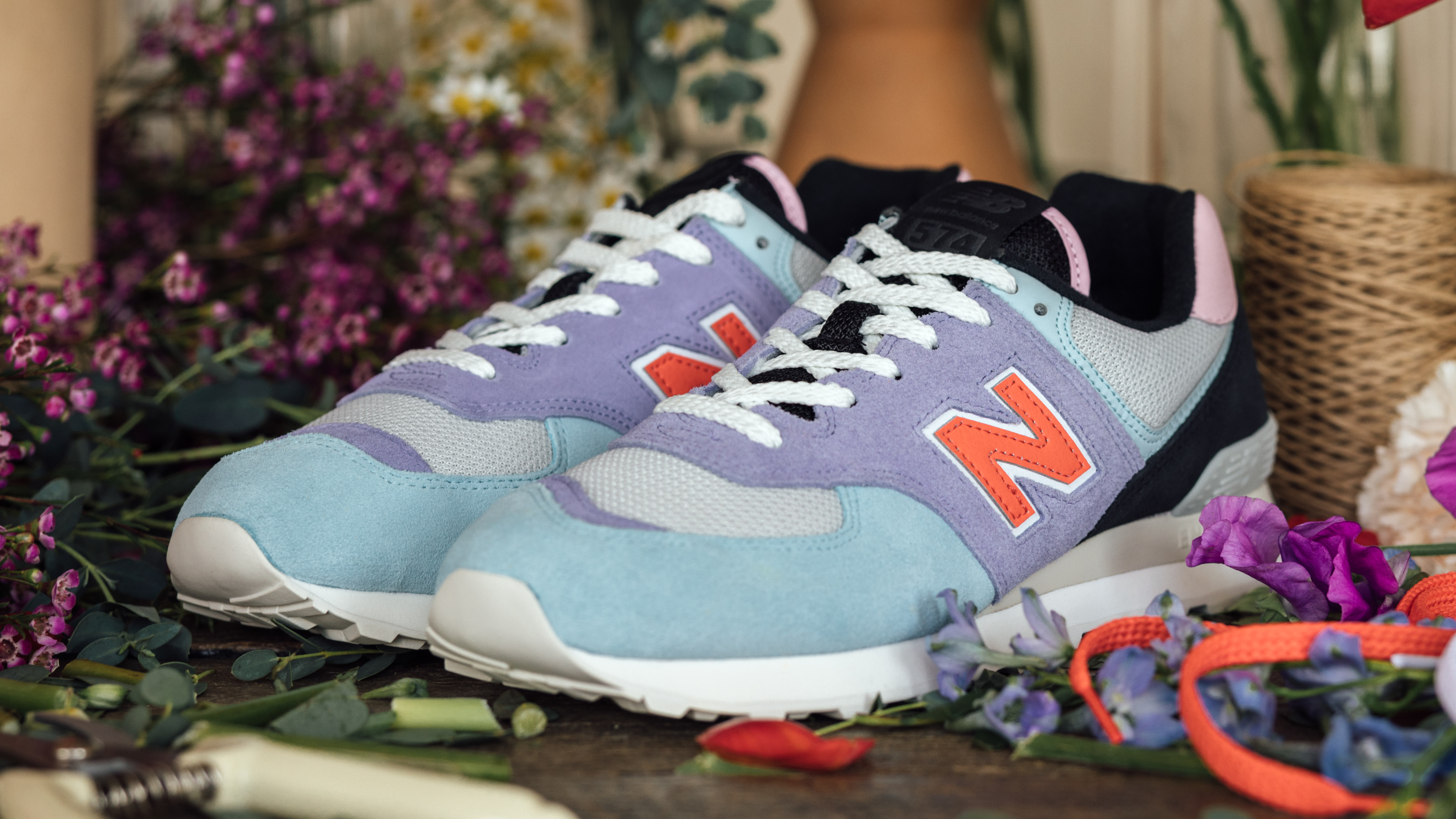 574 new balance orange