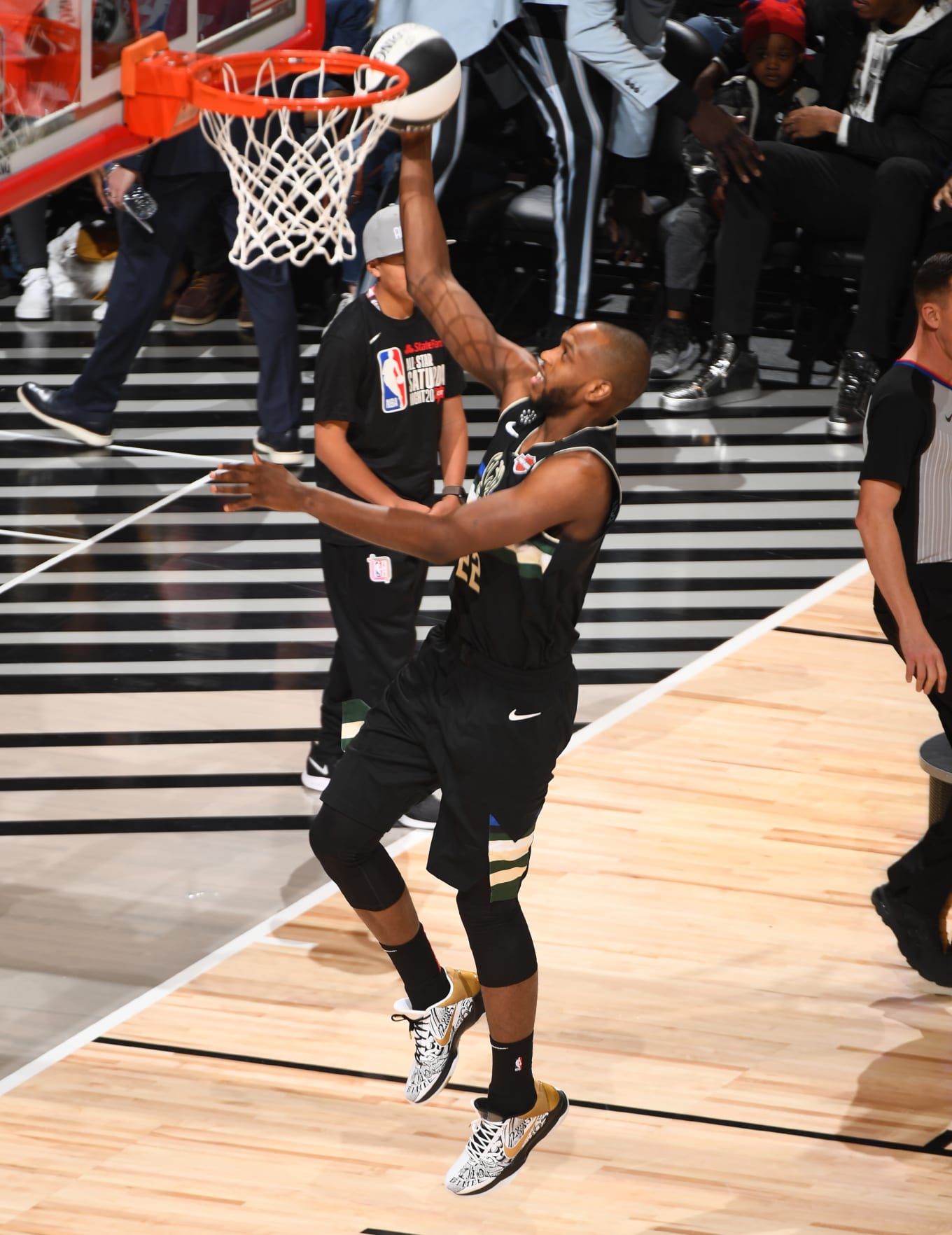 photo Khris Middleton Nike Shoes nba skills challenge sneakers 2020