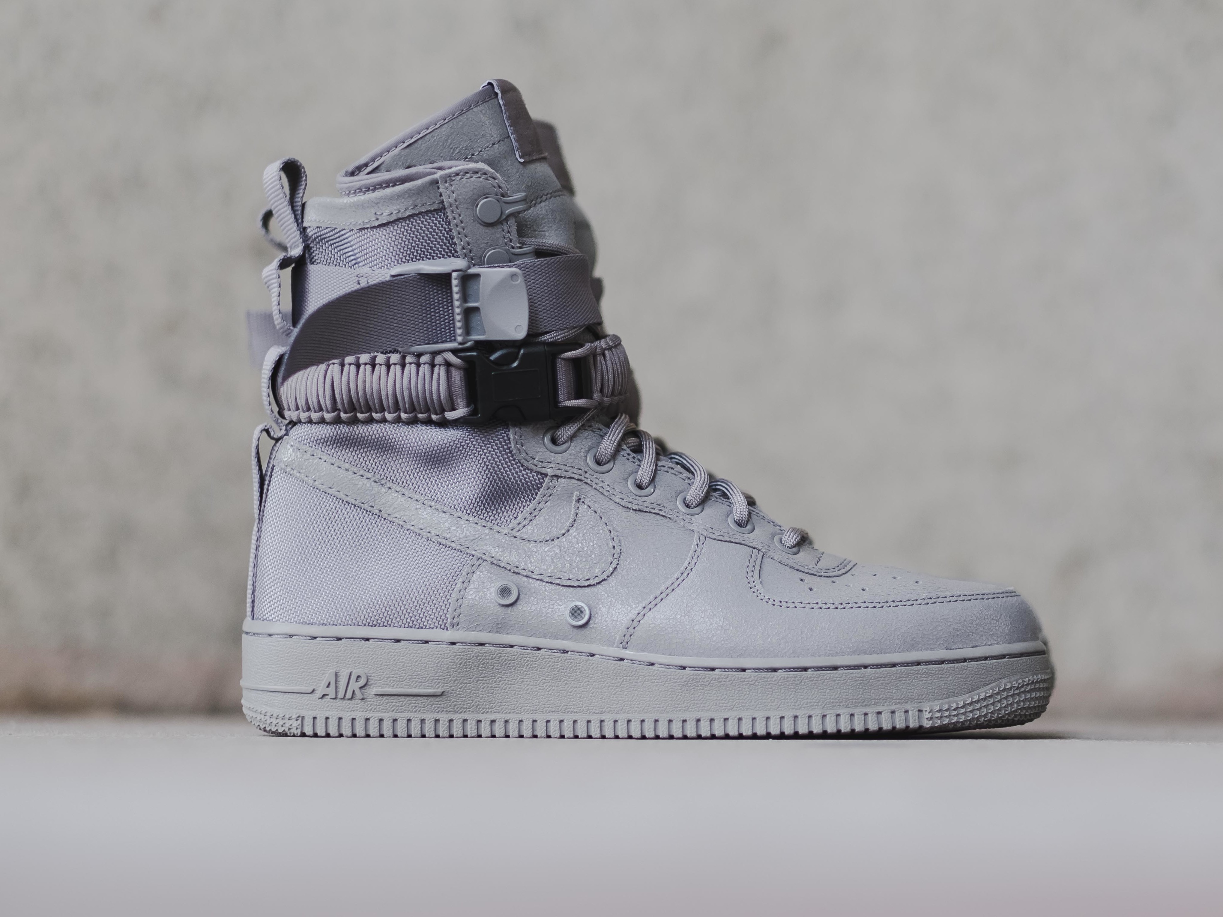 grey airforce 1s