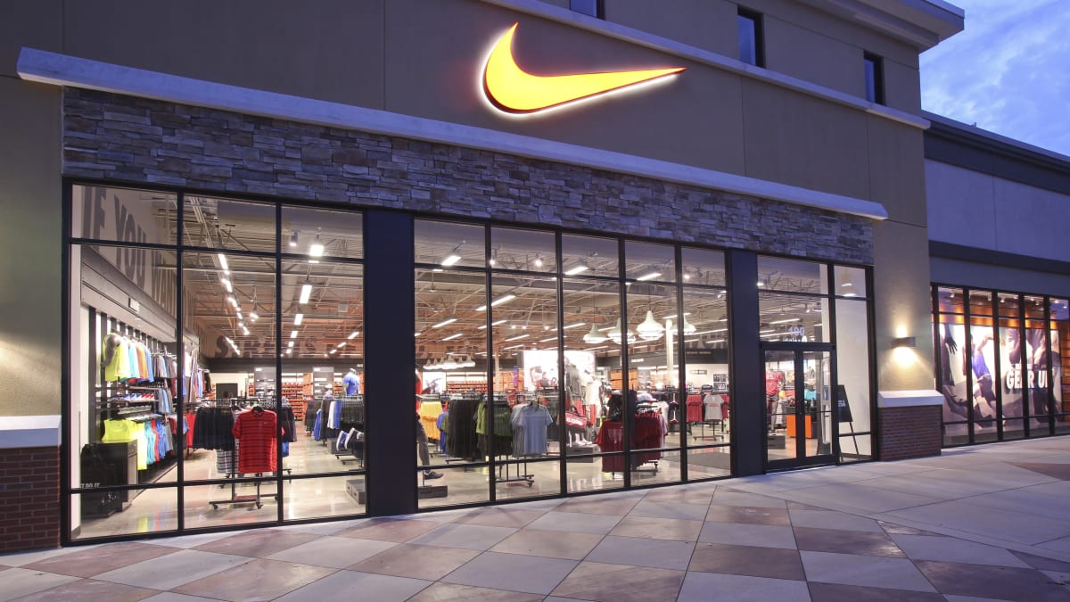 nike mar shopping