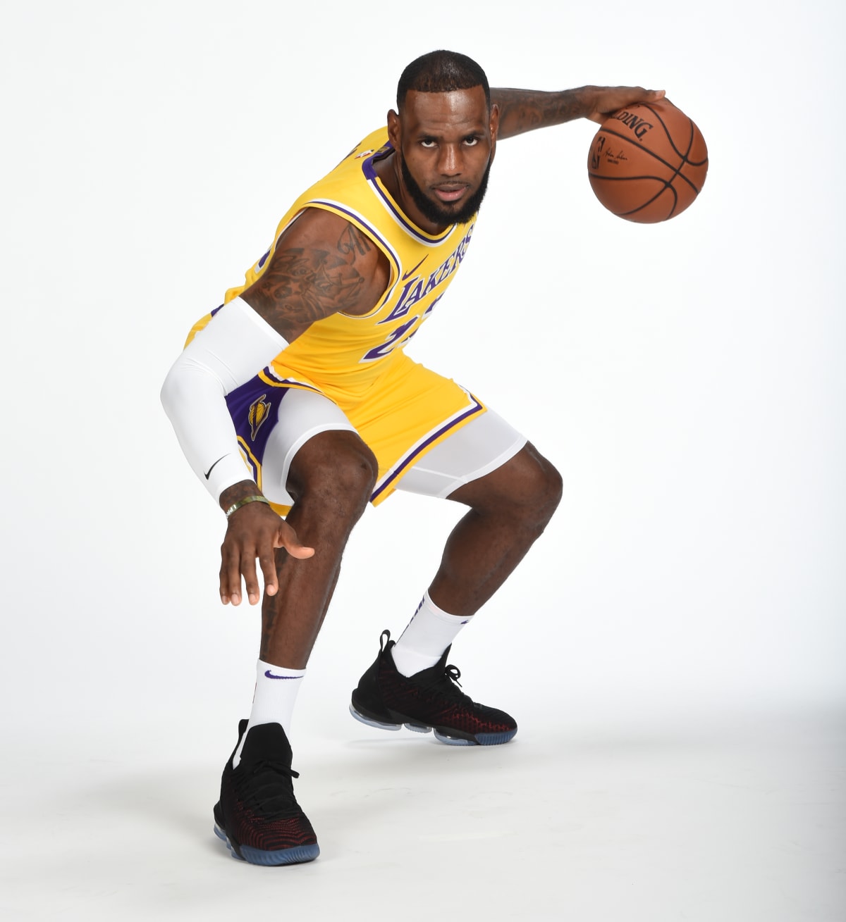 lebron james size 8