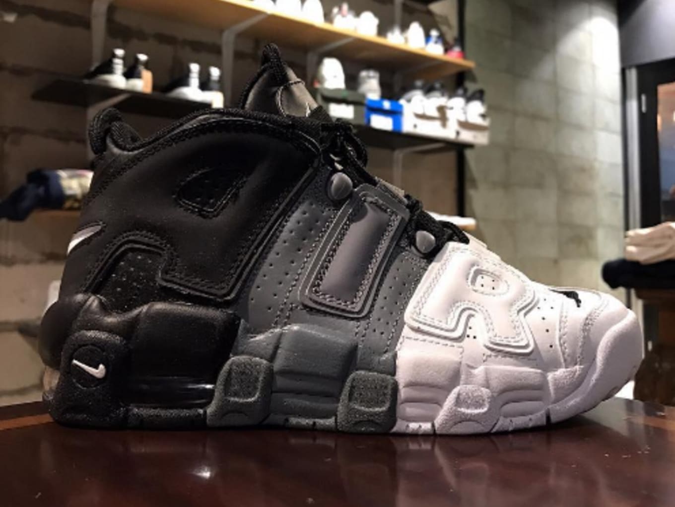 nike air more uptempo tri color