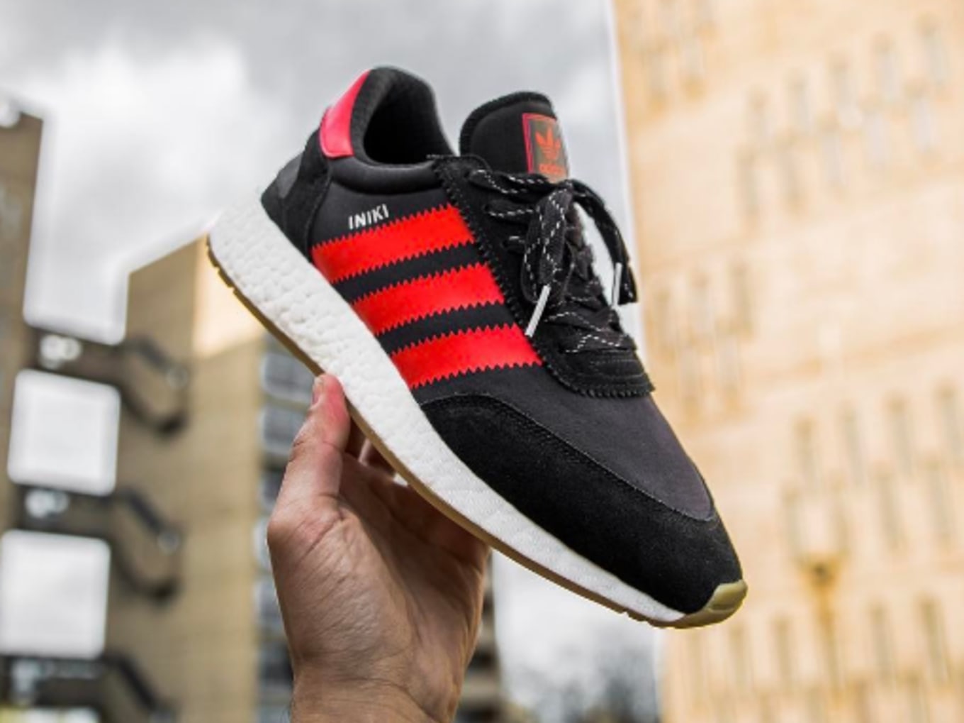Найк адидас Iniki