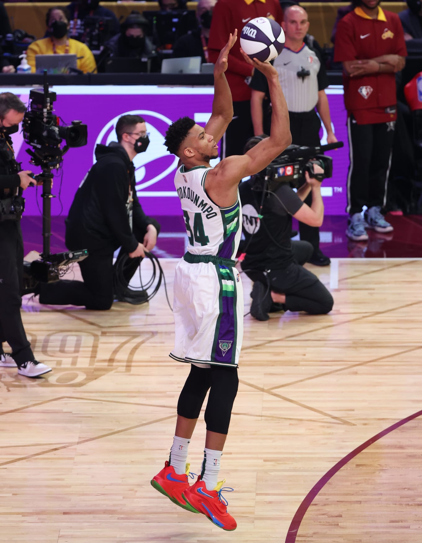 all star giannis shoes