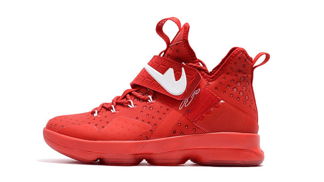 Replica lebrons