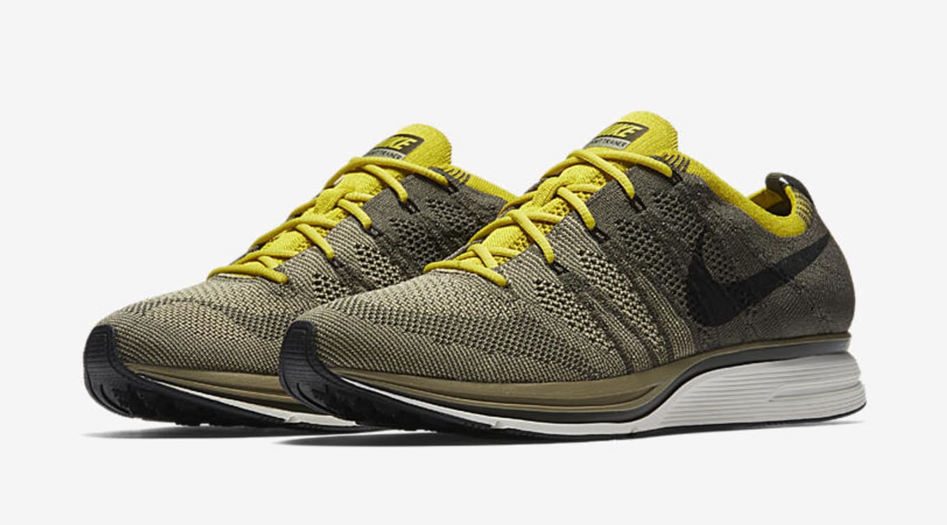 flyknit trainer yellow