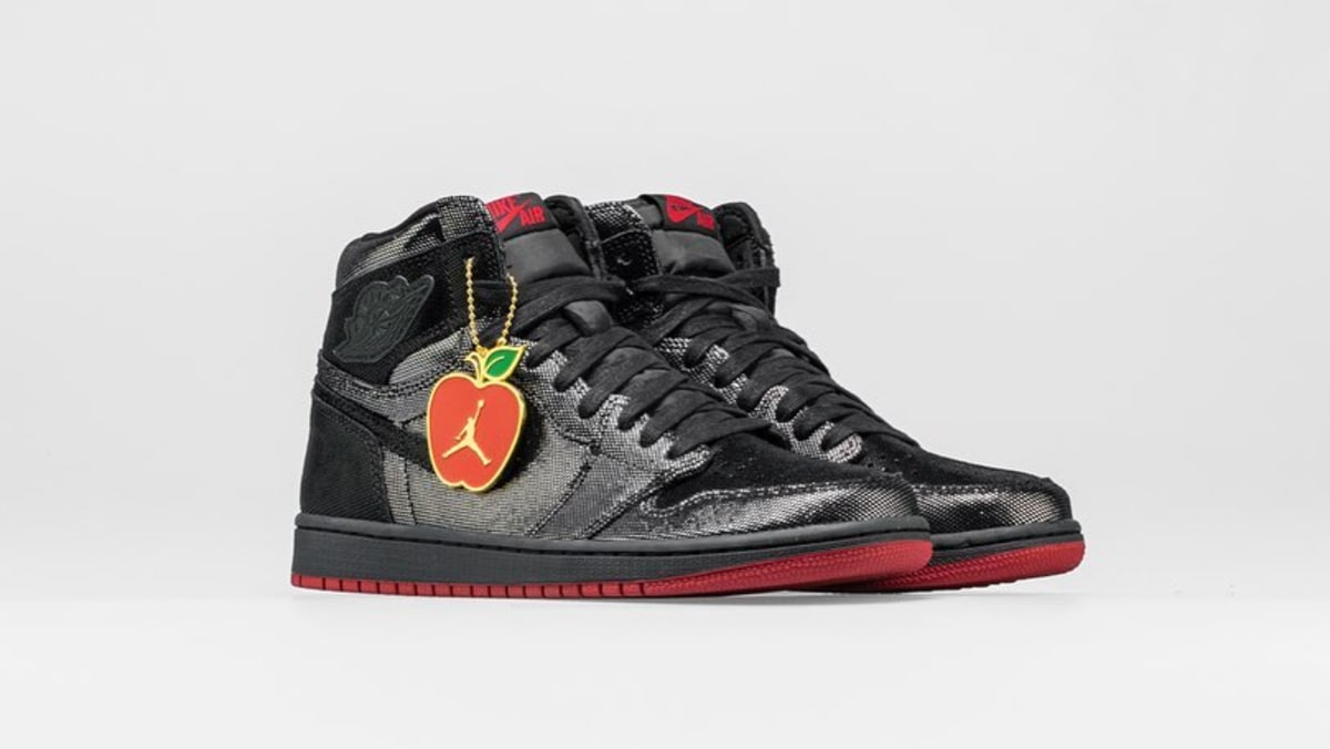 Air Jordan 1 High OG �SP Gina� Black/BlackVarsity Red