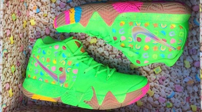 kyrie 4 sole