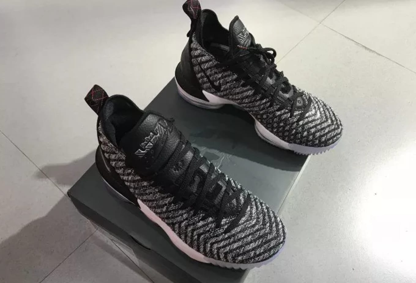 lebron 16 oreo kids