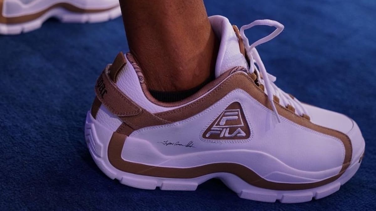 tupac 2pac fila grant hill 2 low release date side