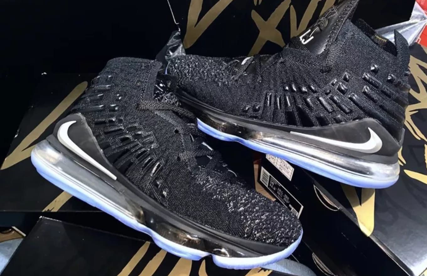 Lebron james store shoes 17