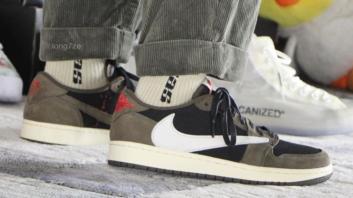 travis scott jordan 1 sole