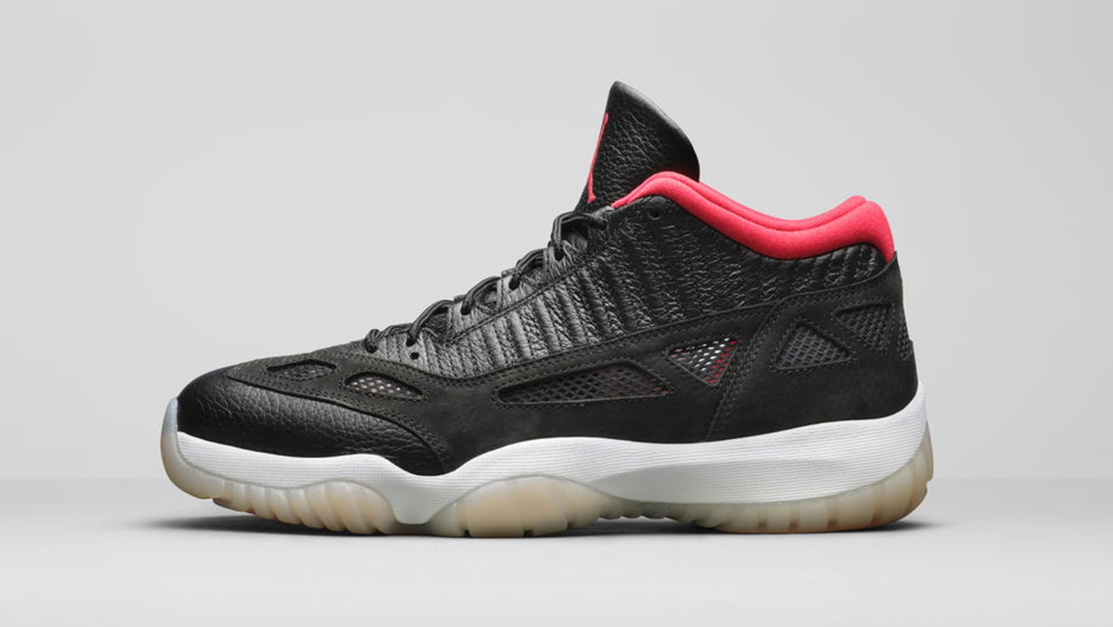 air jordan 11 low ie 919712 023 lateral Jumpman Unveils Its Fall 2021 Collection: Photos