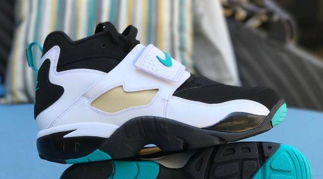 deion sanders gym shoes