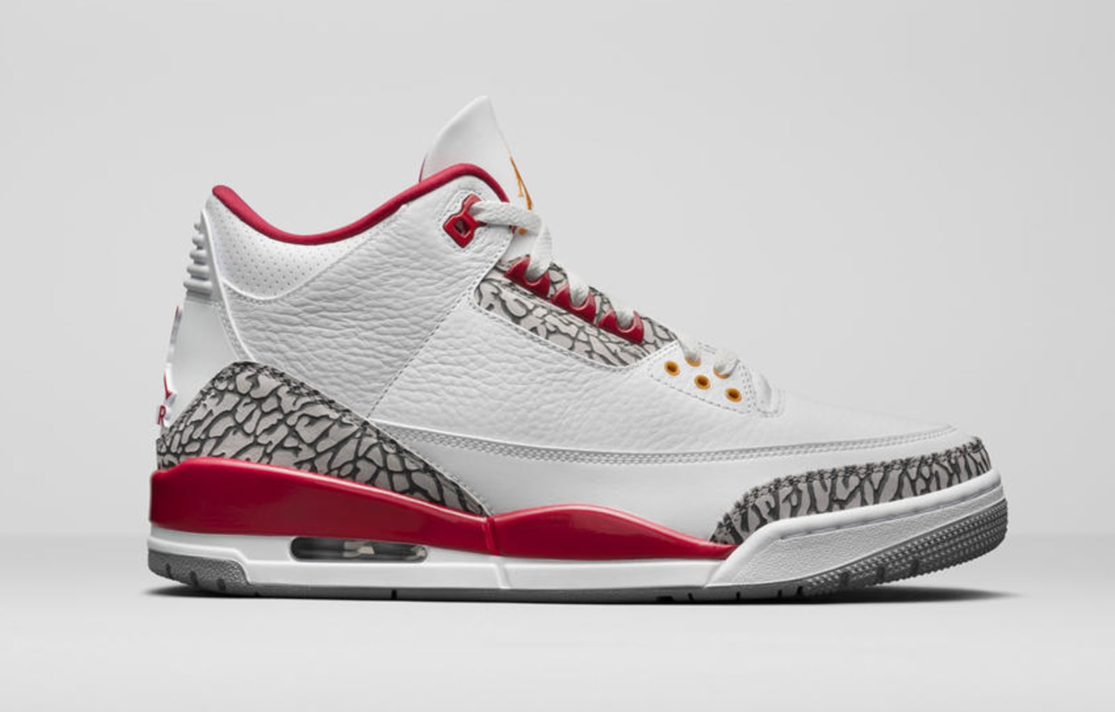 Air Jordan 3 Retro 'Cardinal Red' CT8532 126 Lateral