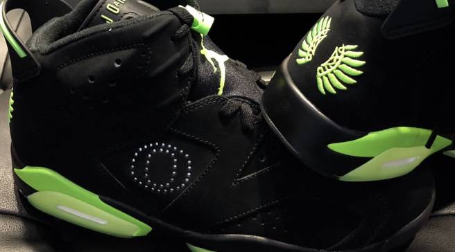 oregon duck basketball shoes