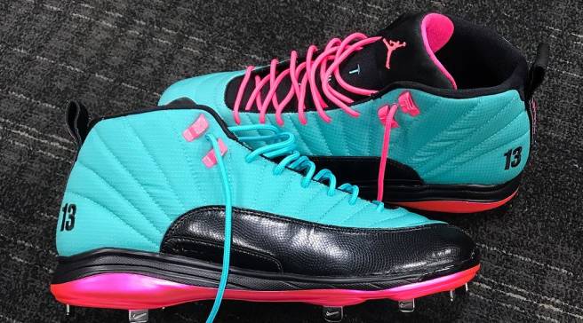 dexter fowler cleats