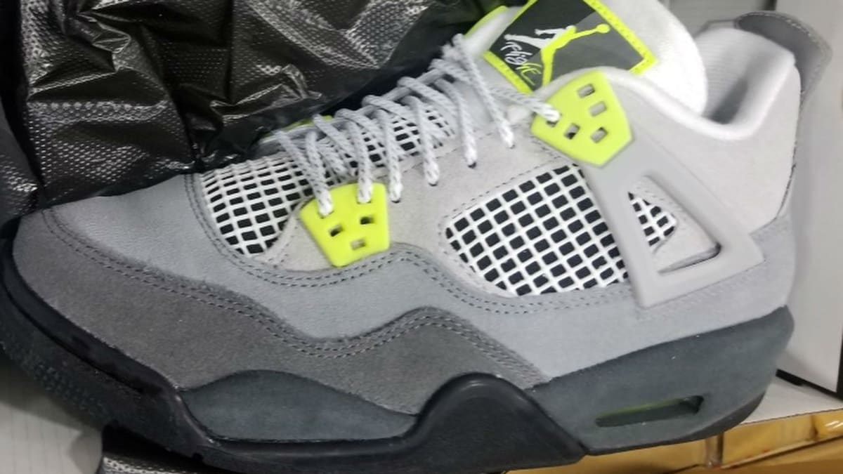 air jordan 4 air max 95 neon
