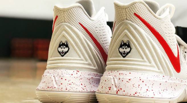 Nike Kyrie 5 Spongebob Squarepants Pineapple House