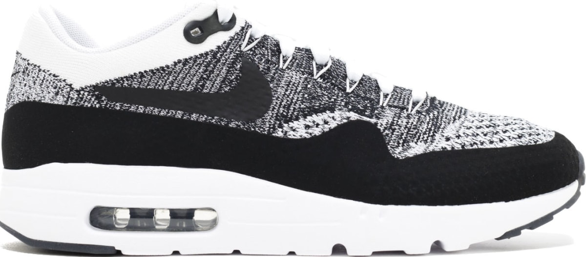 nike air max black with white tick