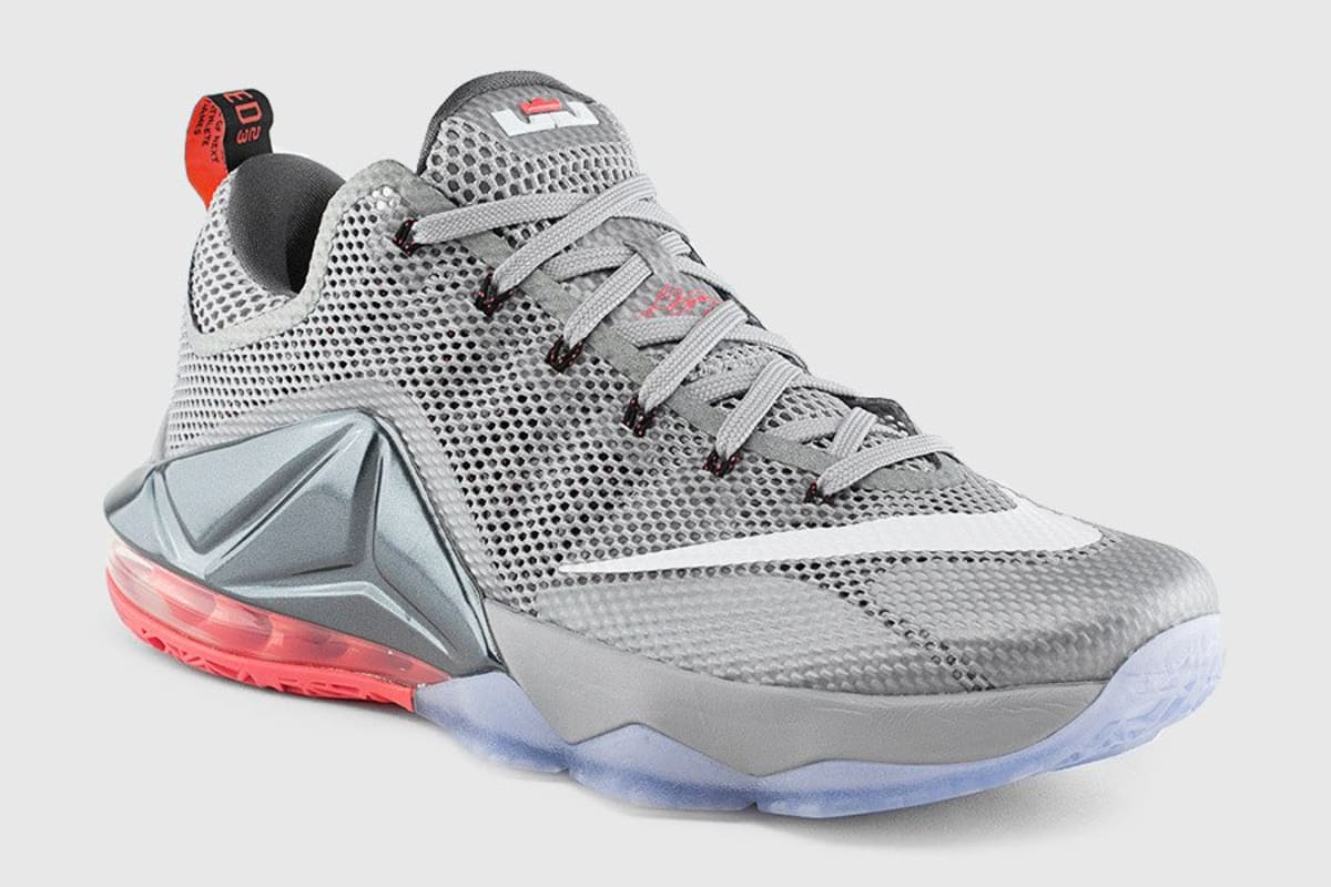 size 6 nike lebron shoes