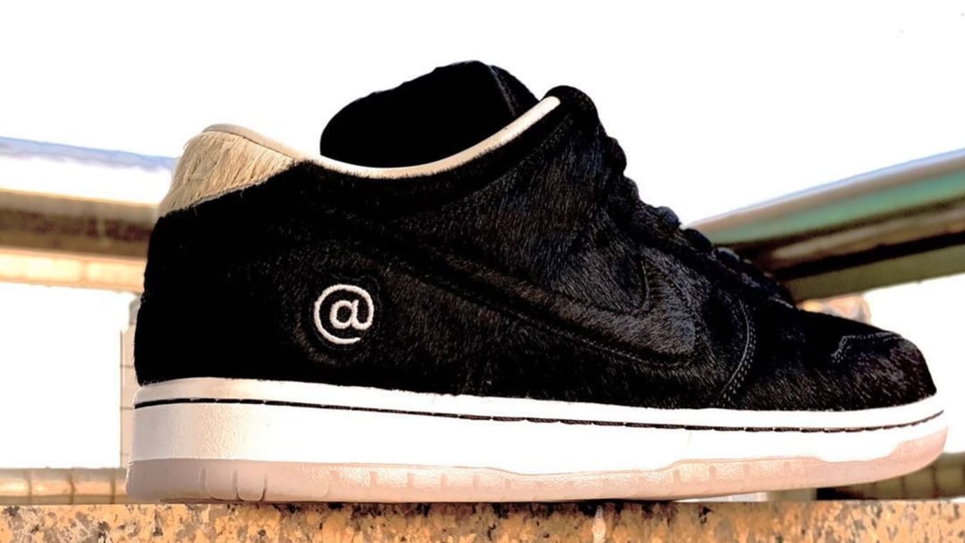 Nike sb dunk medicom bearbrick
