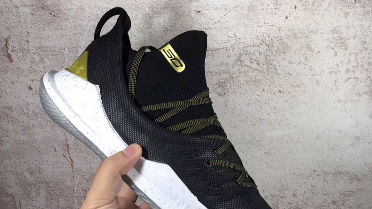 Under Armour Curry 5 Black/Gold Sole Collector