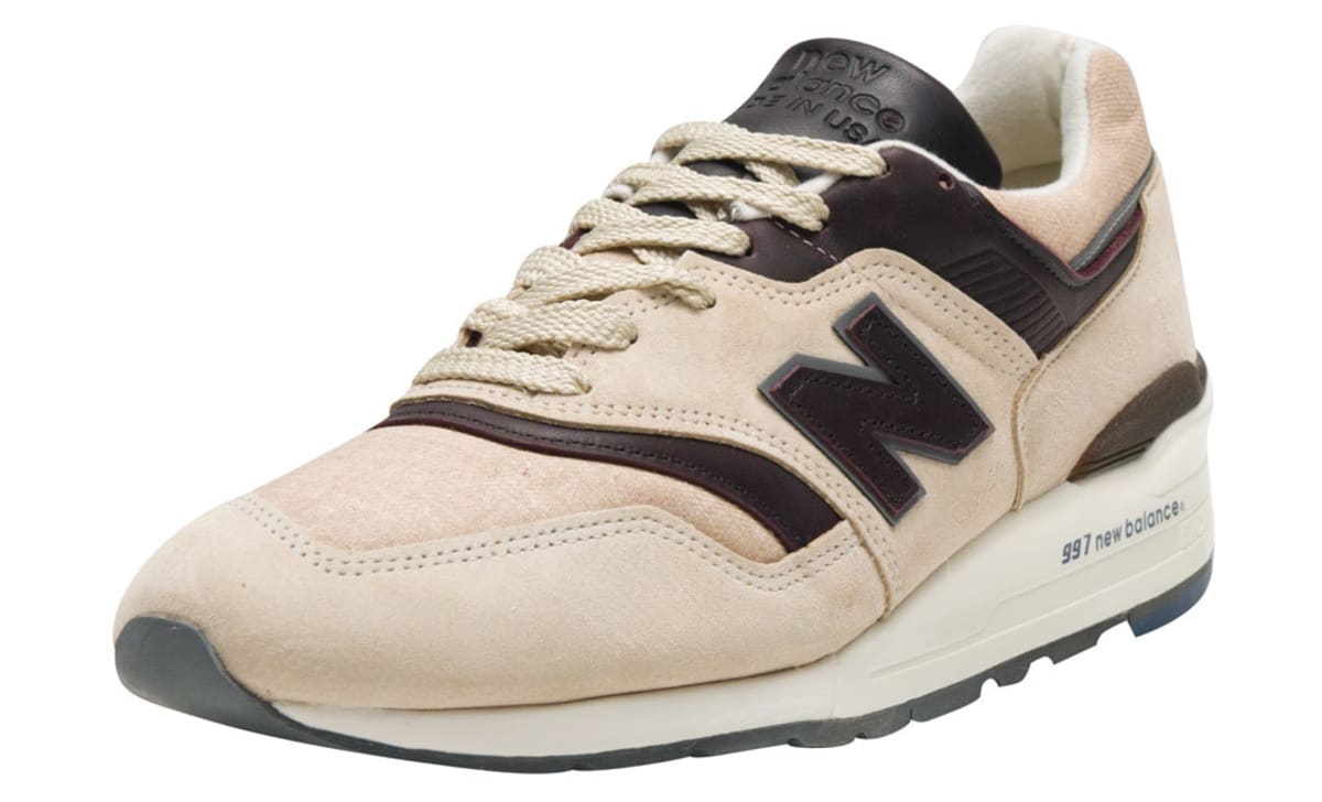 997 tan