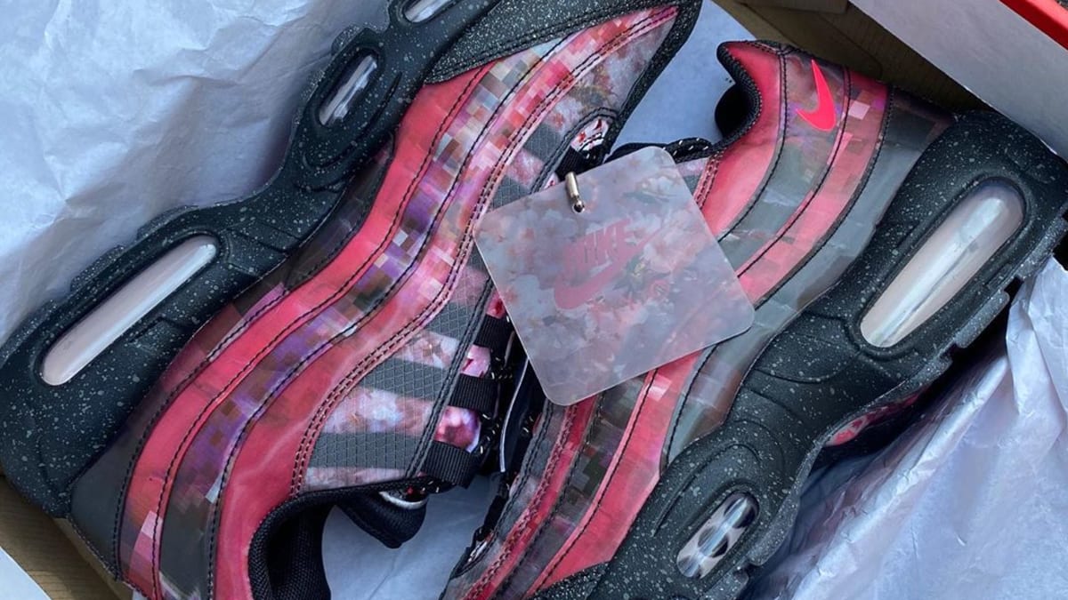 Nike Air 95 'Cherry Blossom' Release Date Sole Collector