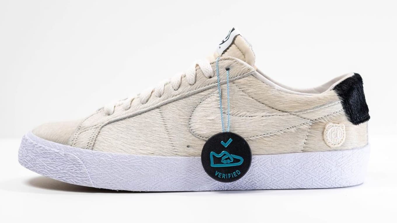 nike blazer low khaki