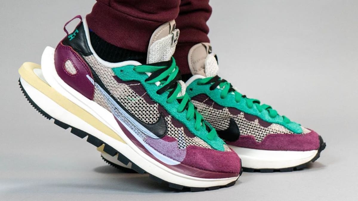 nike sacai new release