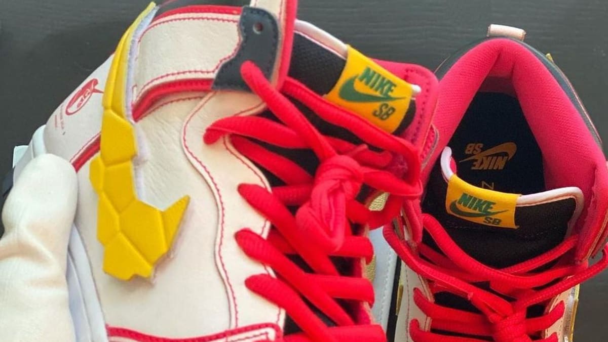 Gundam Mobille Suit Unicorn x Nike SB Dunk High 2021
