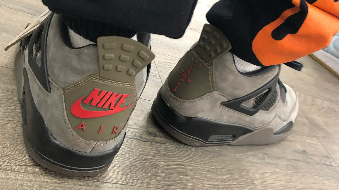 air jordan 4 travis scott on feet