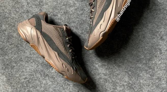yeezy boost 700 colors